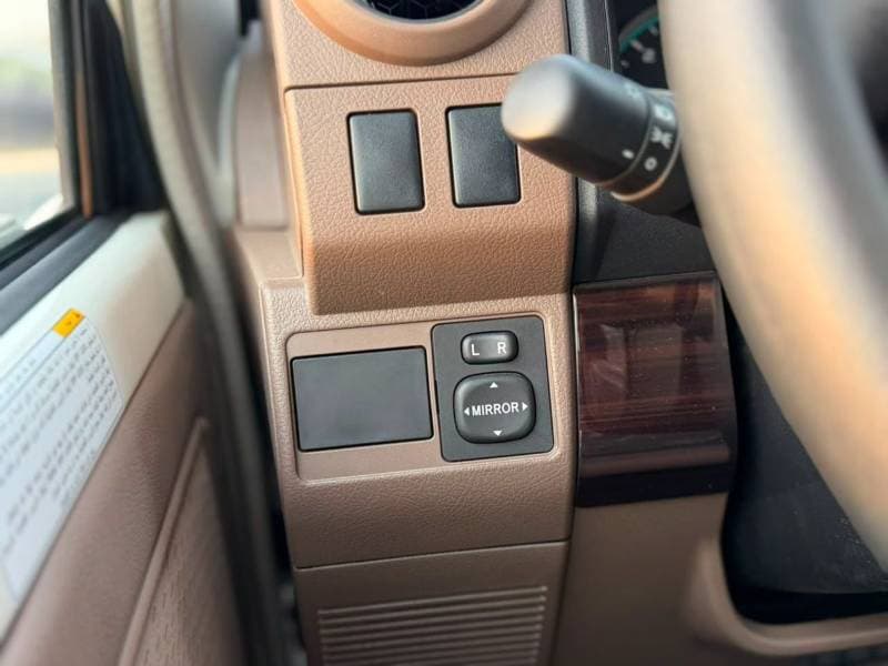 2026 Toyota Land Cruiser 70 LC76 HT VXR thumbnail 7