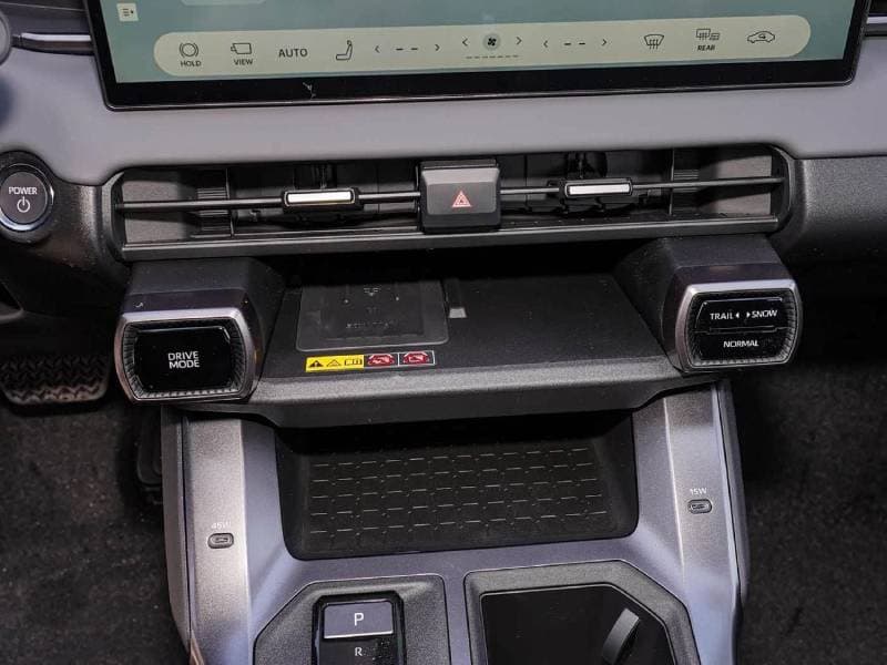 2026 Toyota RAV4 VXR HEV thumbnail 7