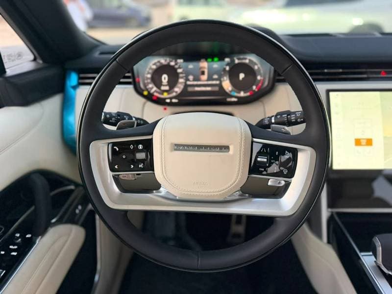 2026 Land Rover Range Rover HSE P400 thumbnail 8