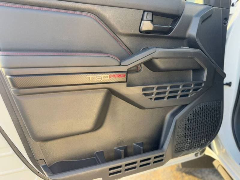 2026 Toyota Tacoma thumbnail 3