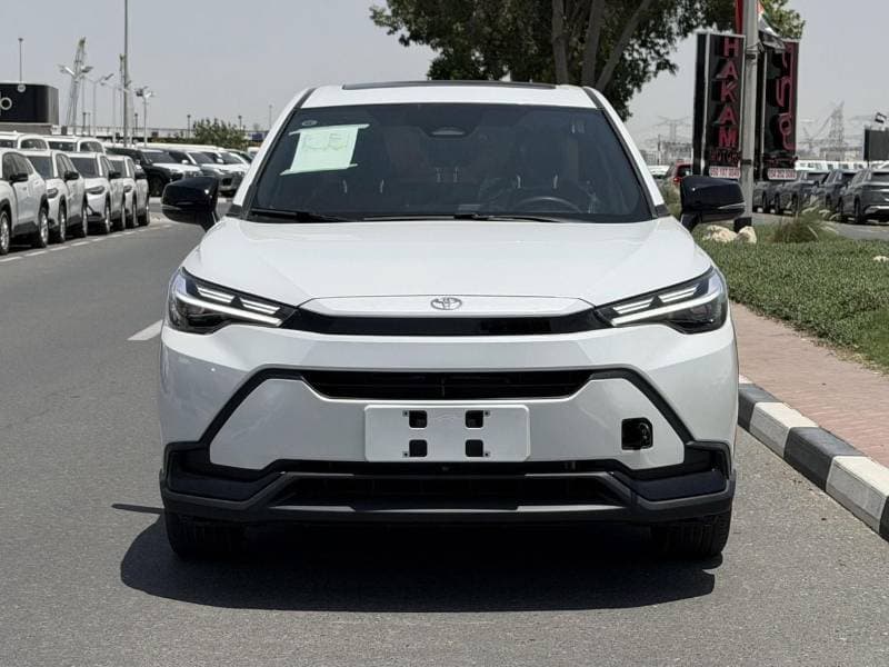 2026 Toyota Frontlander Luxury thumbnail 2
