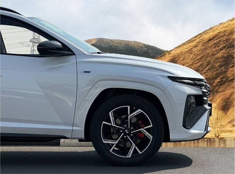 2025 Hyundai Tucson N LINE thumbnail 2
