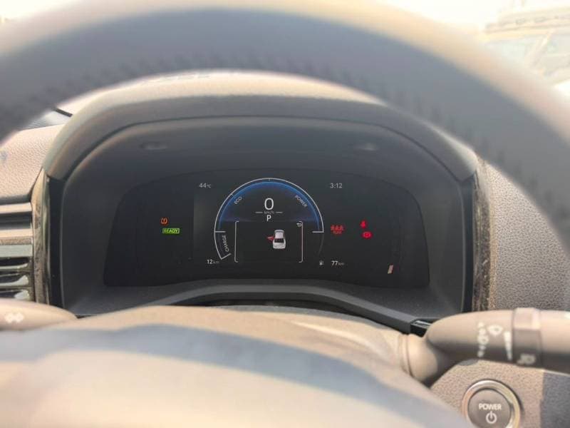2026 Toyota Camry GLE HEV thumbnail 8