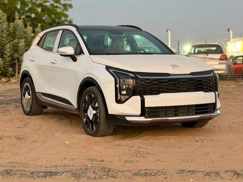 2026 Kia Sportage thumbnail 2