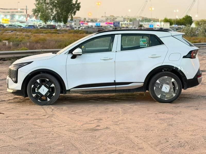 2026 Kia Sportage thumbnail 3