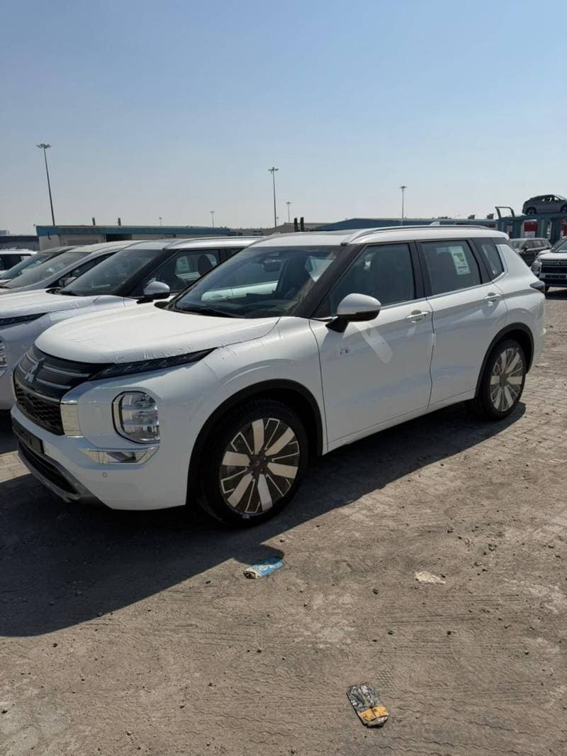 2026 Mitsubishi Outlander PREMIUM LAUNCH EDITION