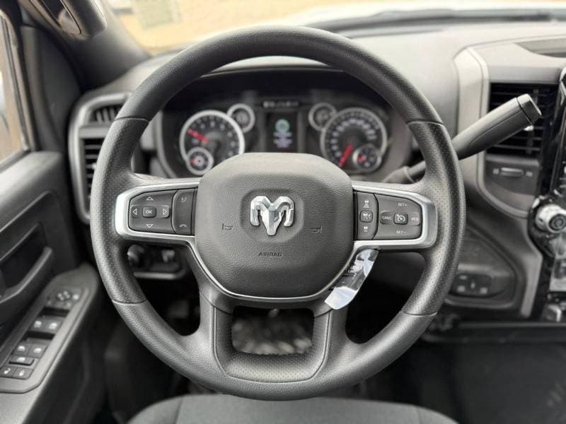 2025 RAM 2500 TRADESMAN thumbnail 7