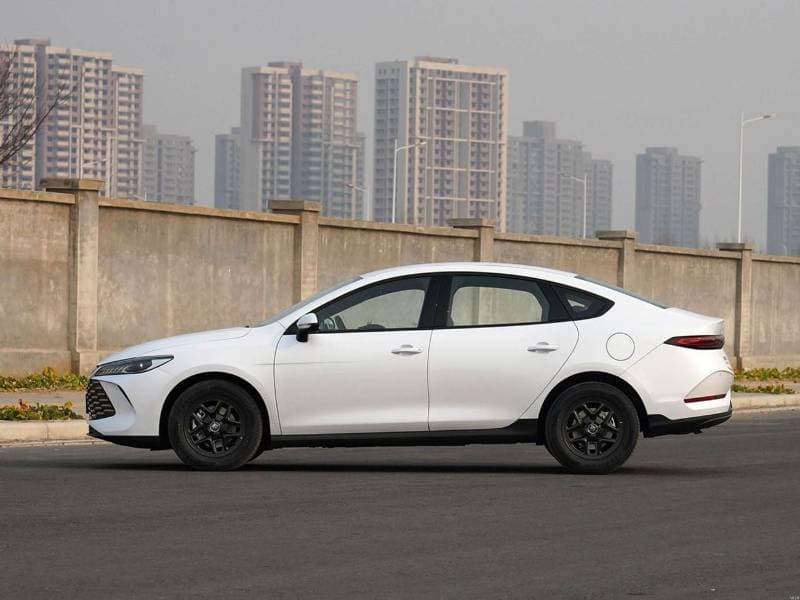 2025 BYD QIN PLUS STANDARD thumbnail 2