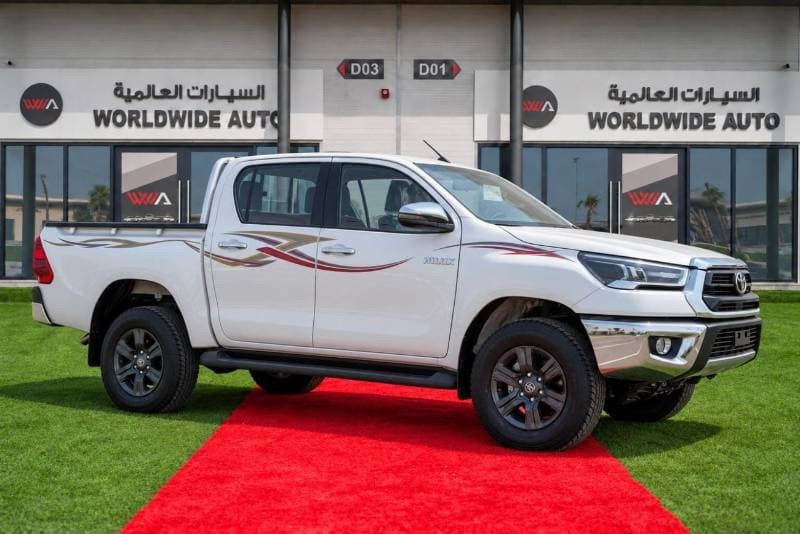 2026 Toyota Hilux SR5