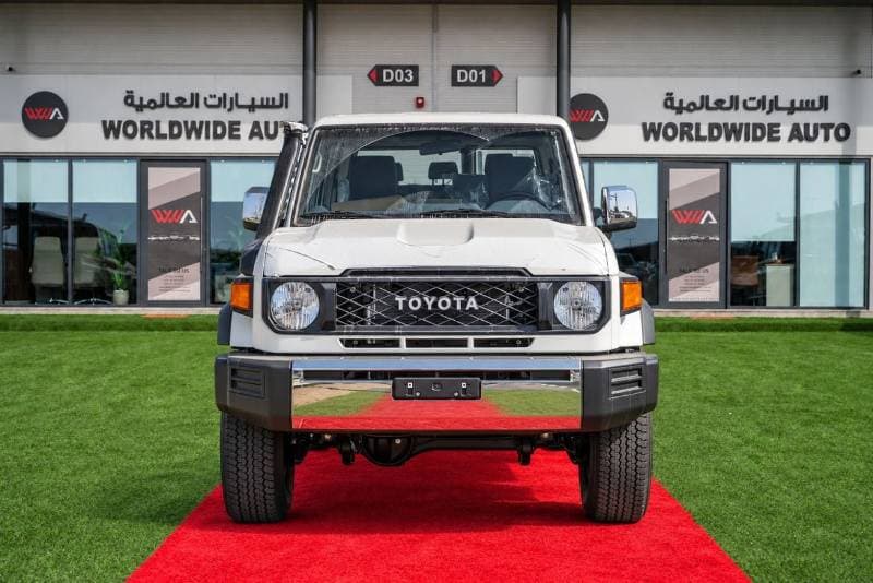 2026 Toyota Land Cruiser 70 LC76 LX thumbnail 2