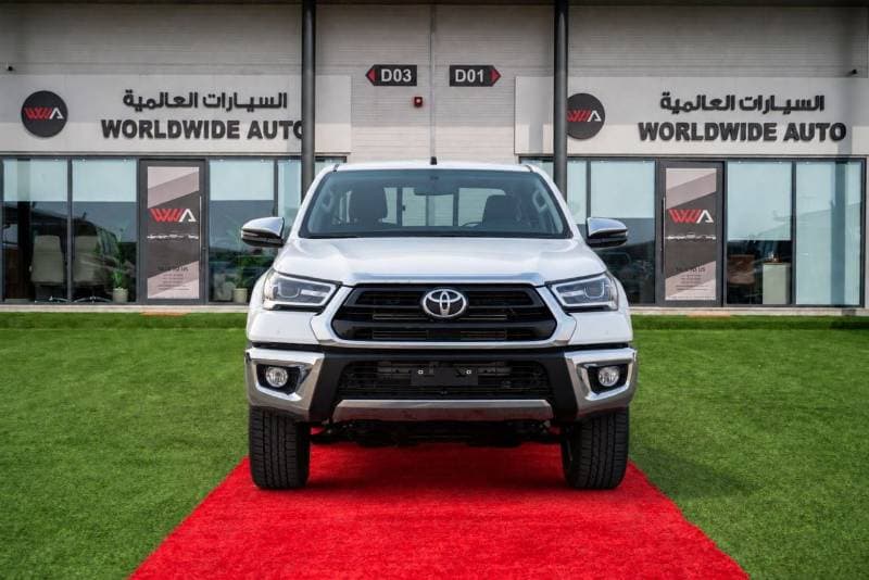 2026 Toyota Hilux SGLX thumbnail 6