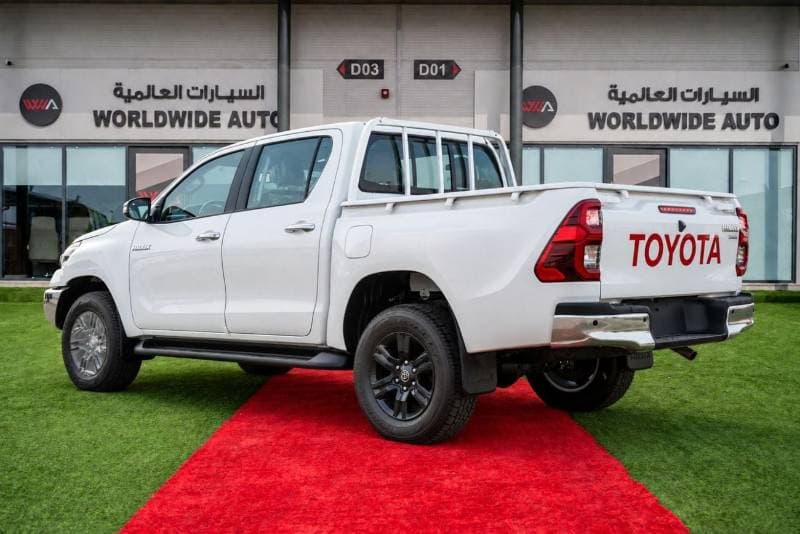 2026 Toyota Hilux SGLX thumbnail 7