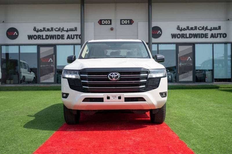 2026 Toyota Land Cruiser LC300 3.3 DIESEL EXR FOUR WHEEL DRIVER 7 SEATS thumbnail 2