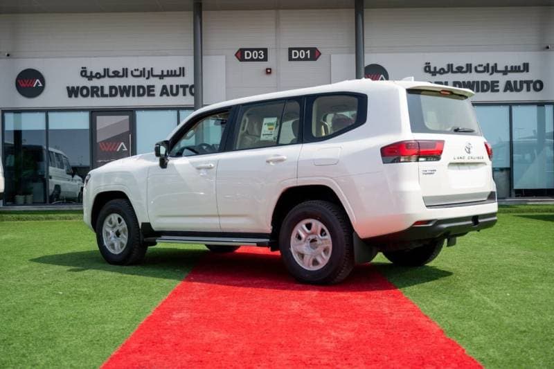 2026 Toyota Land Cruiser LC300 3.3 DIESEL EXR FOUR WHEEL DRIVER 7 SEATS thumbnail 6