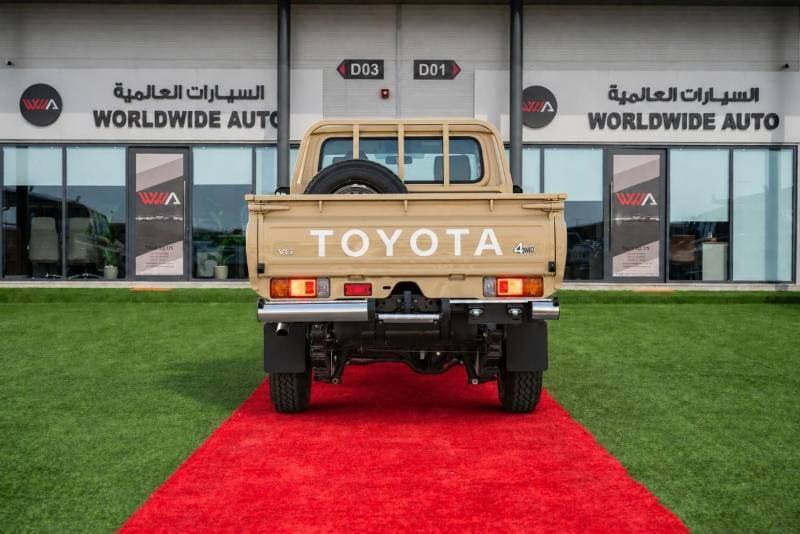 2026 Toyota Land Cruiser Pickup 70 LC 79 STD E1 AUTOMATIC 2026 MODEL thumbnail 3