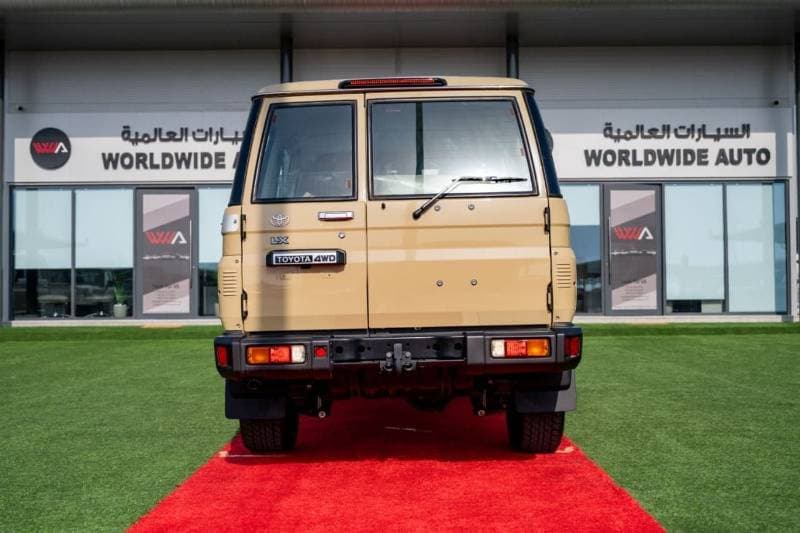 2026 Toyota Land Cruiser 70 HT S DLX thumbnail 4