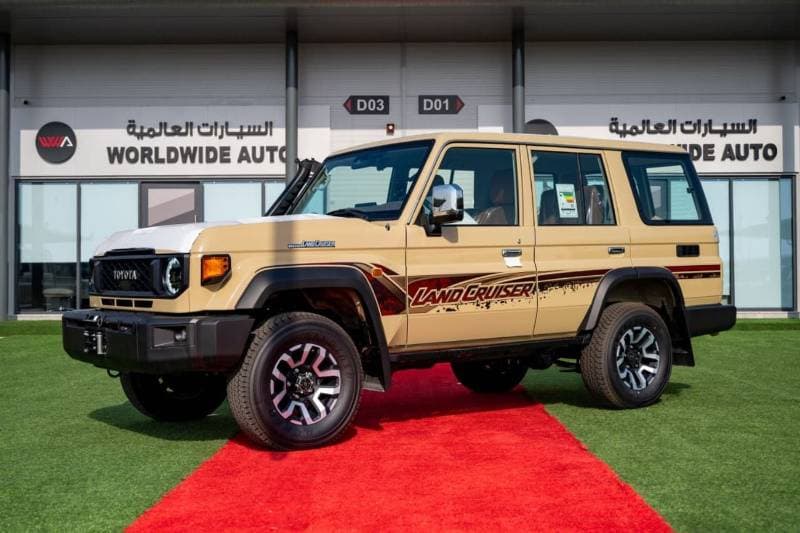 2026 Toyota Land Cruiser 70 HT S DLX thumbnail 7