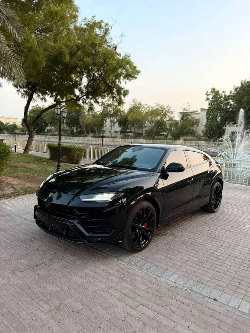 2021 Lamborghini Urus STANDARD