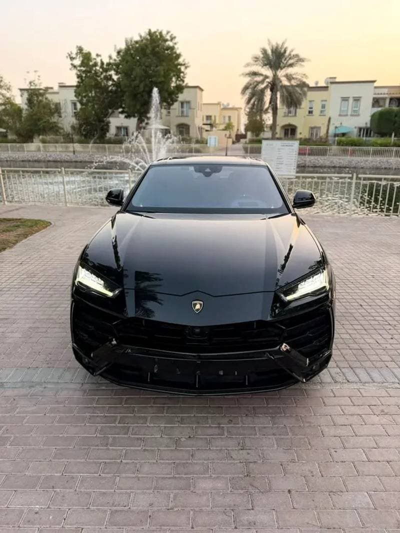 2021 Lamborghini Urus STANDARD thumbnail 2