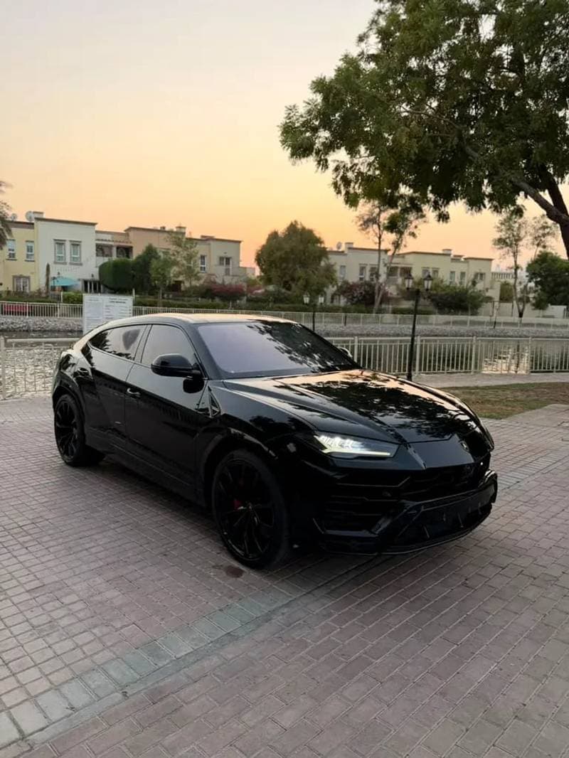 2021 Lamborghini Urus STANDARD thumbnail 7