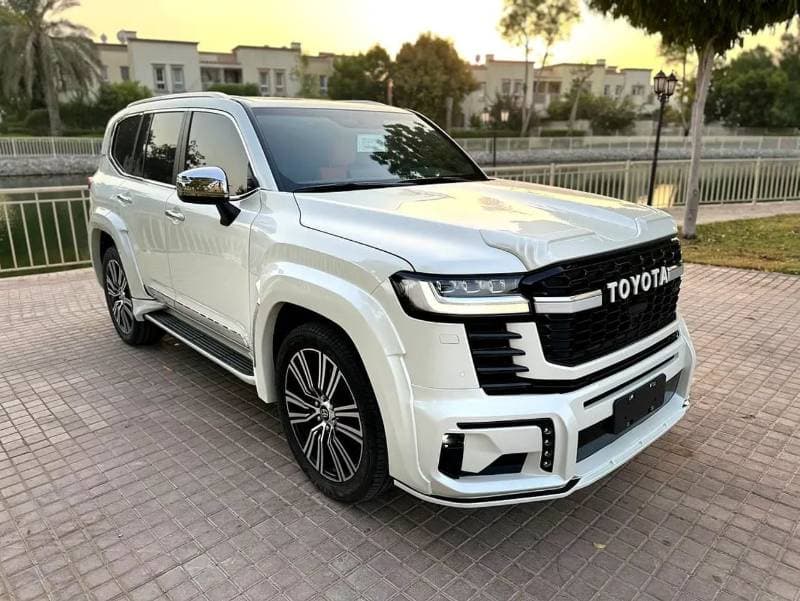 2025 Toyota Land Cruiser thumbnail 4