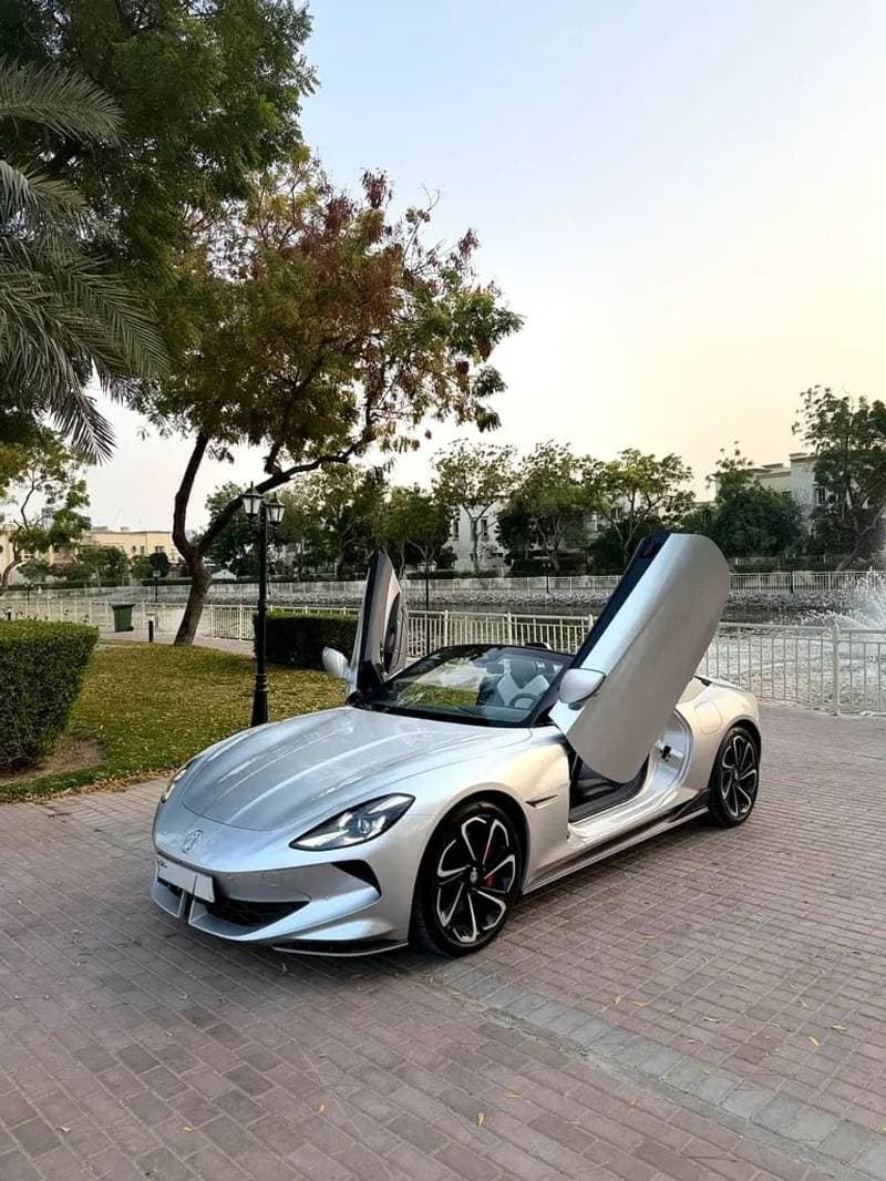 2023 MG Cyberster