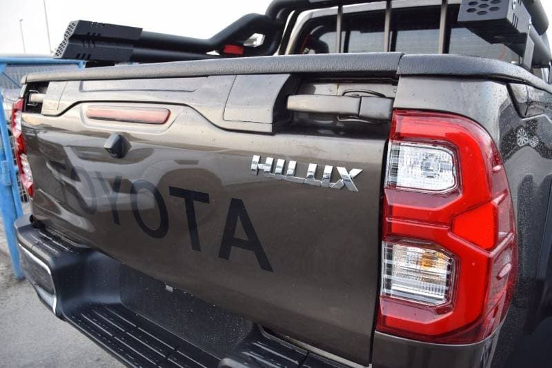 2020 Toyota Hilux thumbnail 7