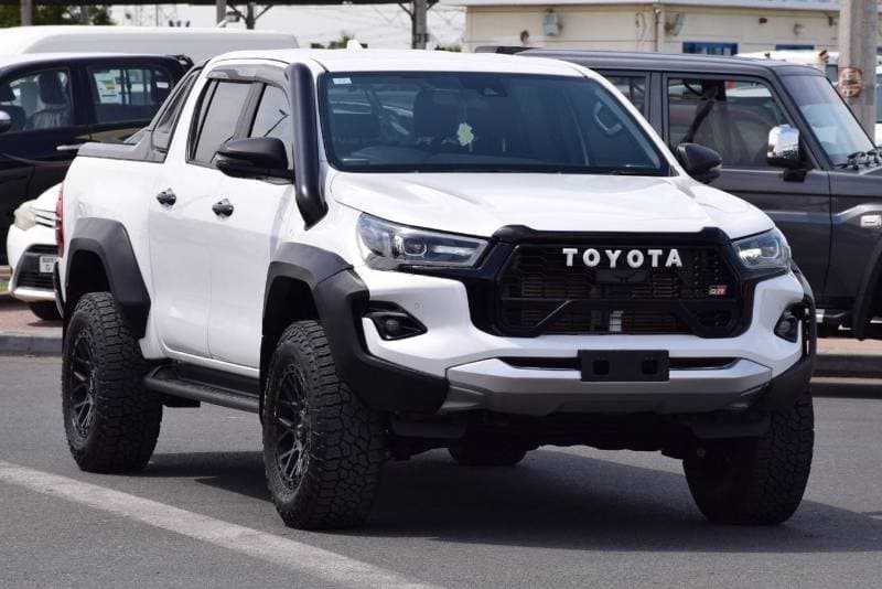 2023 Toyota Hilux GR SPORT thumbnail 5