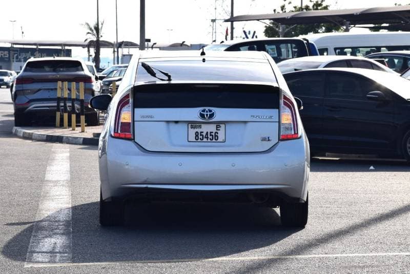 2013 Toyota Prius STANDARD thumbnail 4