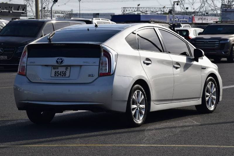 2013 Toyota Prius STANDARD thumbnail 6