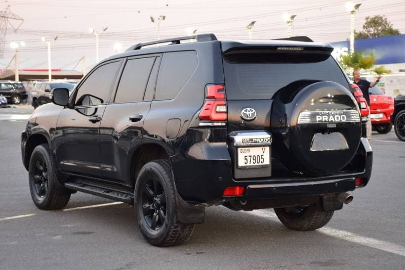 2014 Toyota Prado GXR thumbnail 4