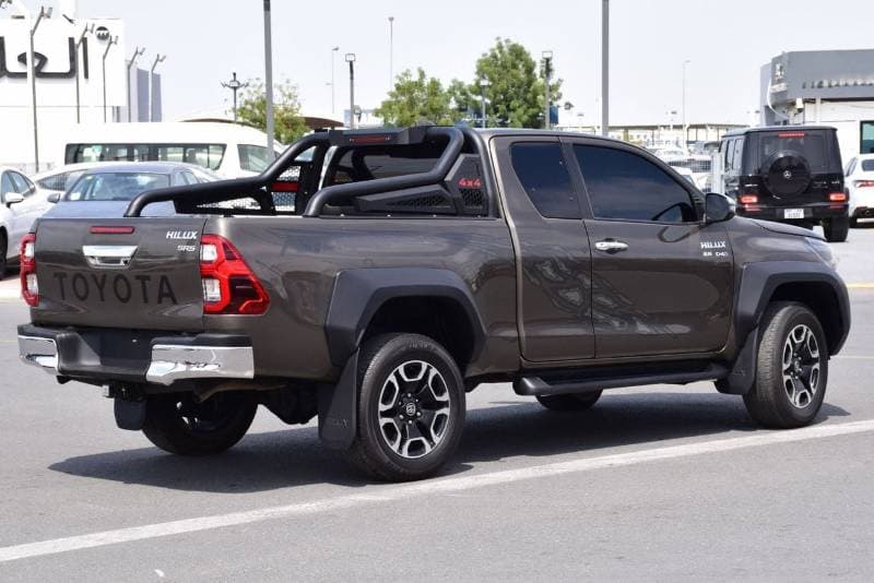2023 Toyota Hilux GR SPORT thumbnail 4