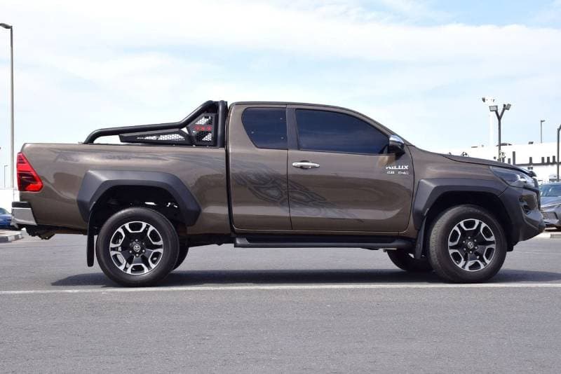 2023 Toyota Hilux GR SPORT thumbnail 5
