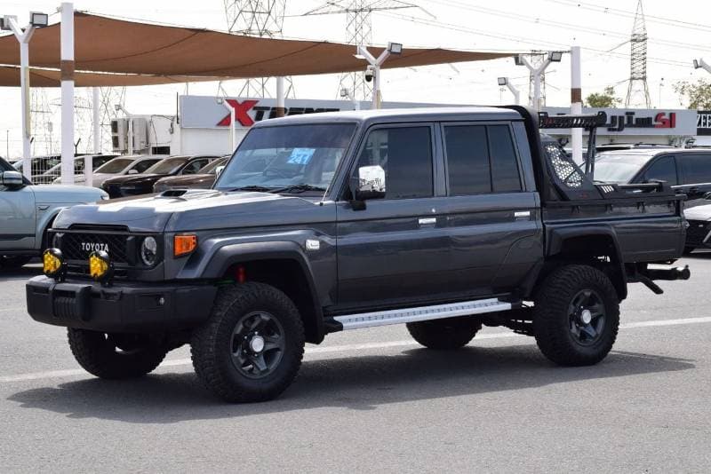 2018 Toyota Land Cruiser Pick Up