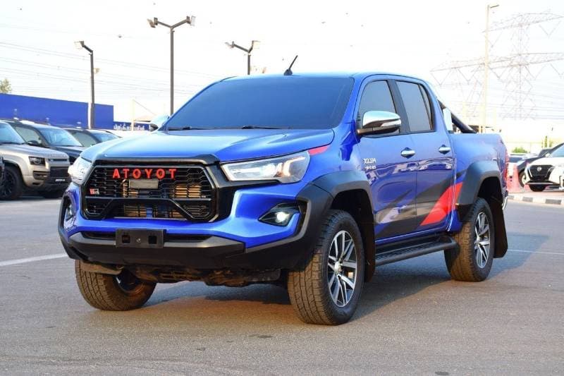 2019 Toyota Hilux TRD thumbnail 2
