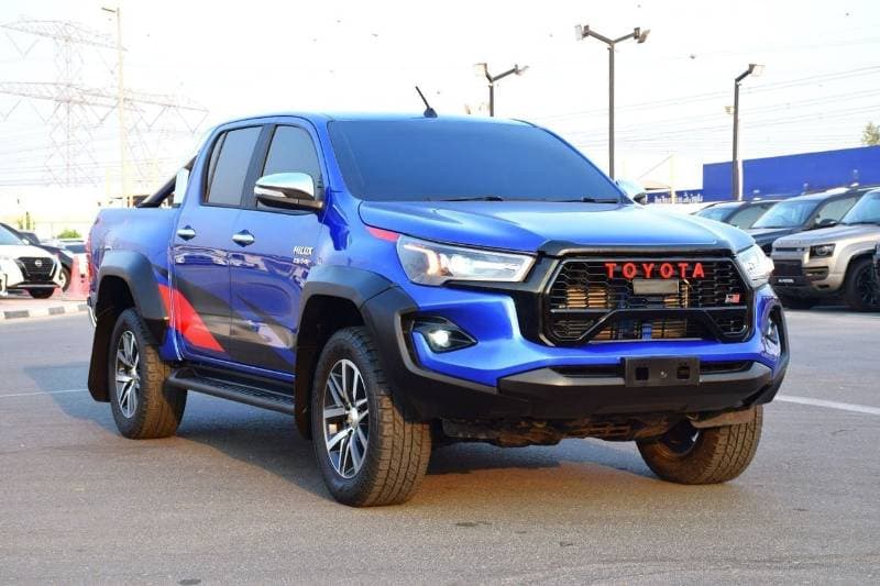 2019 Toyota Hilux TRD thumbnail 4