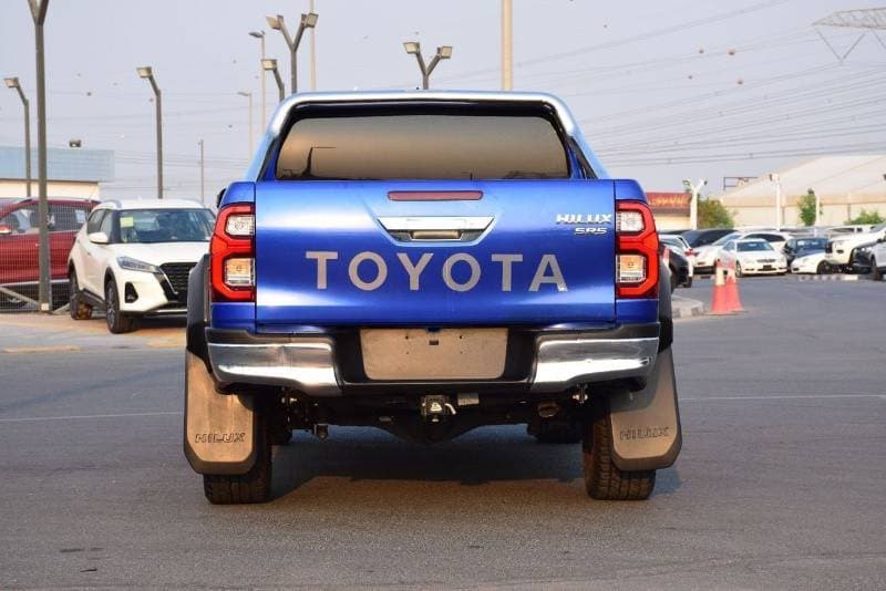 2019 Toyota Hilux TRD thumbnail 8