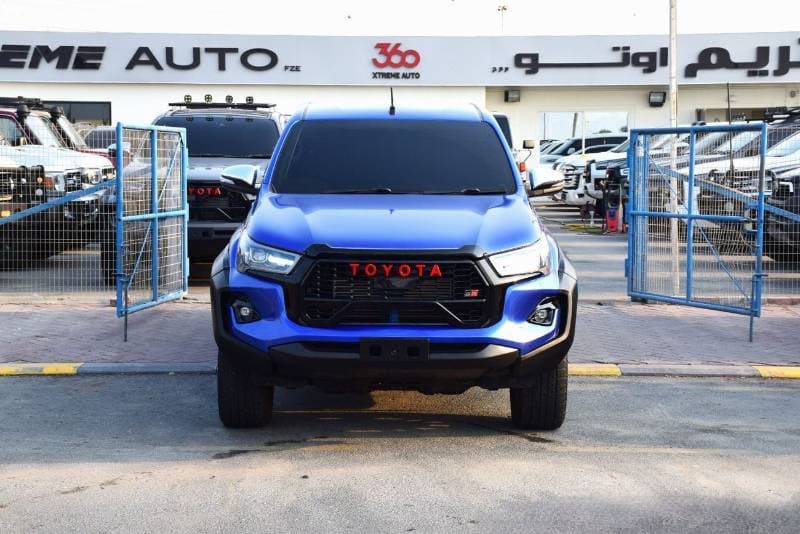 2019 Toyota Hilux TRD thumbnail 6