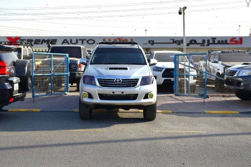 2013 Toyota Hilux DLX thumbnail 6