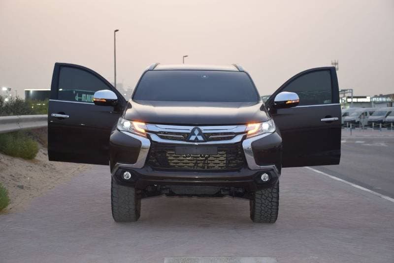 2019 Mitsubishi Pajero Sport thumbnail 6