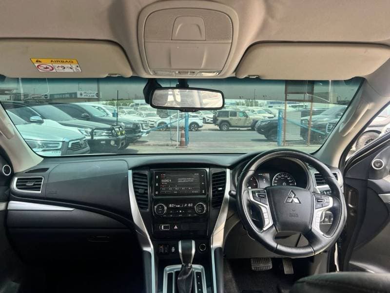 2019 Mitsubishi Pajero Sport thumbnail 8