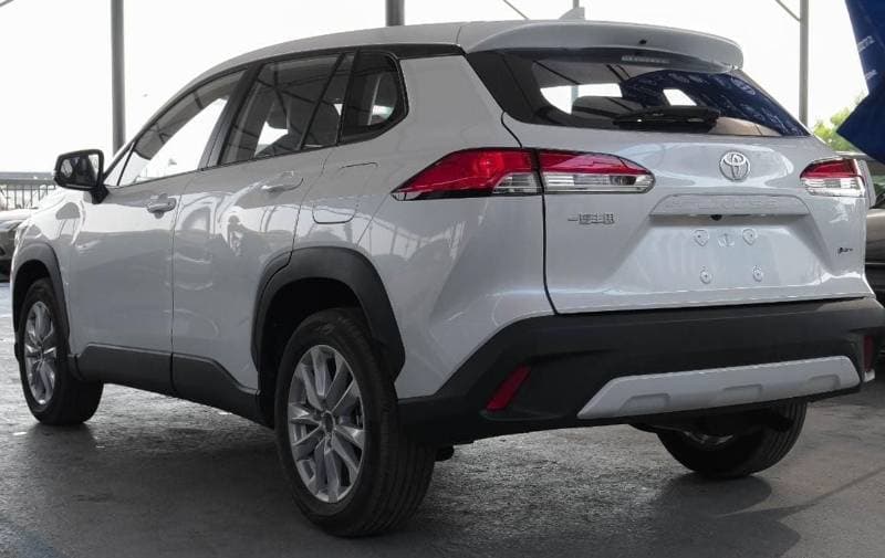 2026 Toyota Corolla Cross XL thumbnail 2