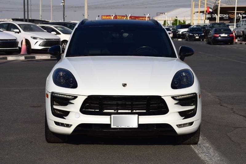 2018 Porsche Macan thumbnail 4
