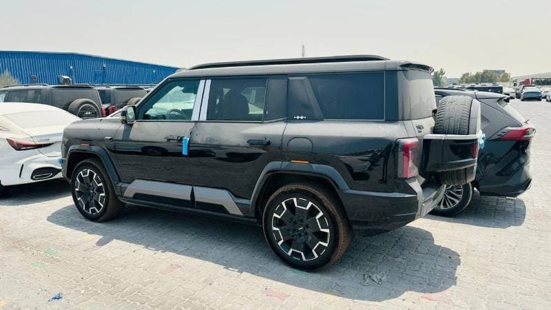2026 BYD Leopard 8 FLAGSHIP thumbnail 3