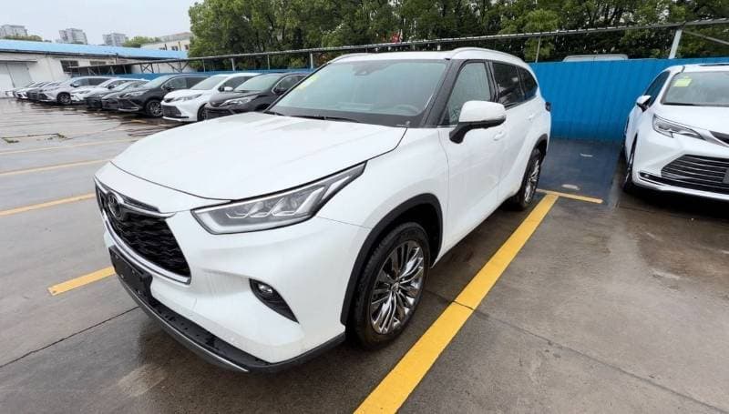 2026 Toyota Highlander Superme 2.5 Hybrid With JBL thumbnail 2