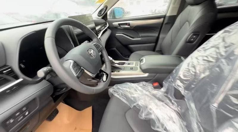 2026 Toyota Highlander Superme 2.5 Hybrid With JBL thumbnail 5