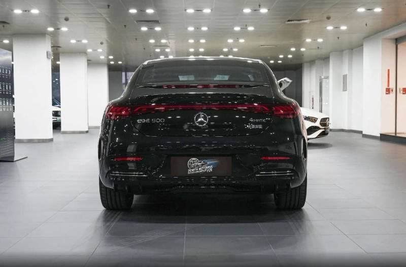 2025 Mercedes Benz EQE 500 4MATIC thumbnail 5