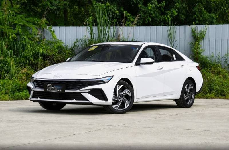 2026 Hyundai Elantra 1.5L CVT LUX