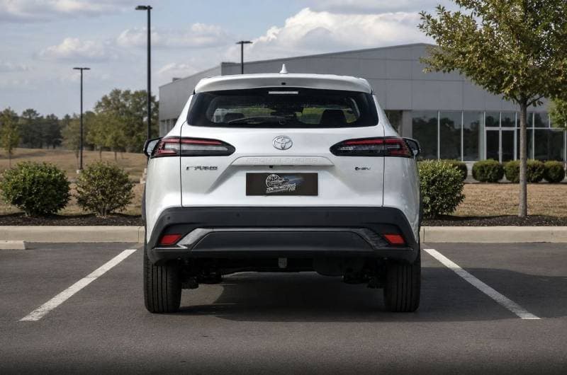 2026 Toyota Frontlander Luxury thumbnail 5
