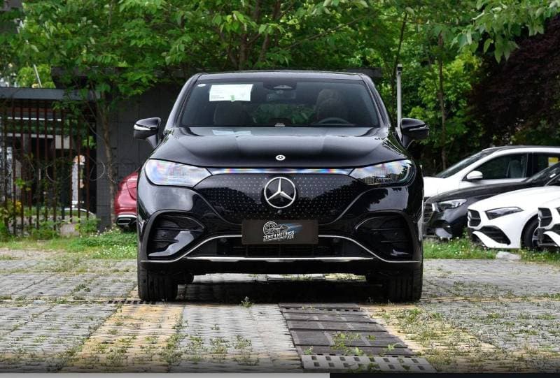 2024 Mercedes Benz EQE 500 4MATIC thumbnail 2